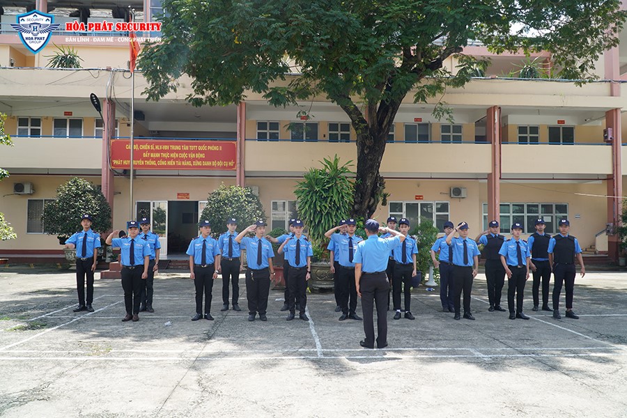 cong-viec-bao-ve-biet-thu-1-1